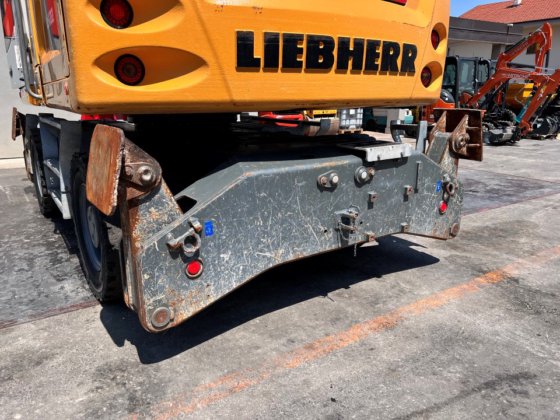2018 Liebherr LH22