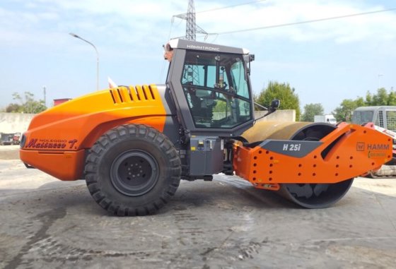 2019 Hamm H25i