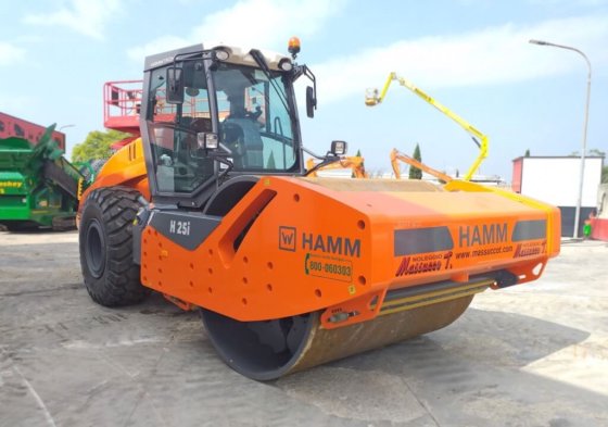 2019 Hamm H25i