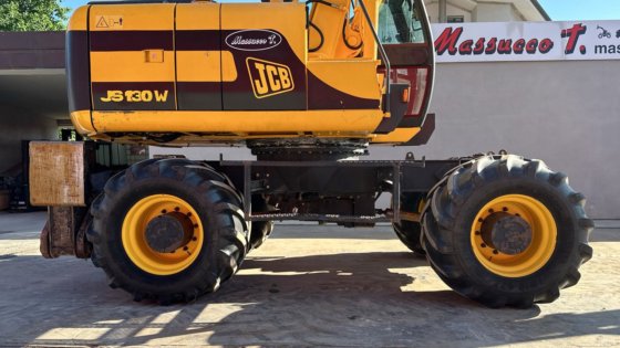 1998 JCB JS130W 4x4