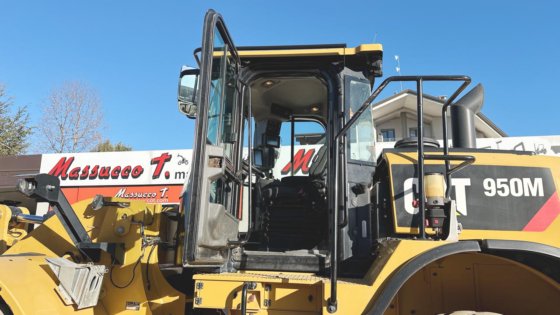 2017 Caterpillar 950M