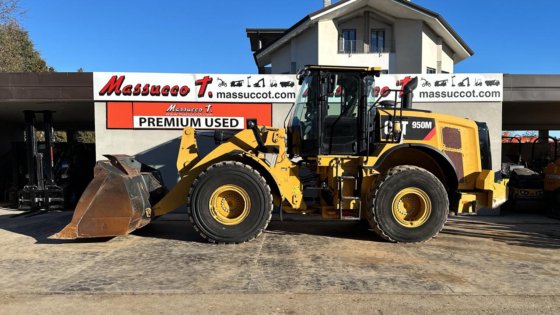 2017 Caterpillar 950M