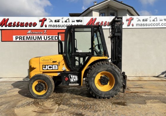 2012 JCB 926