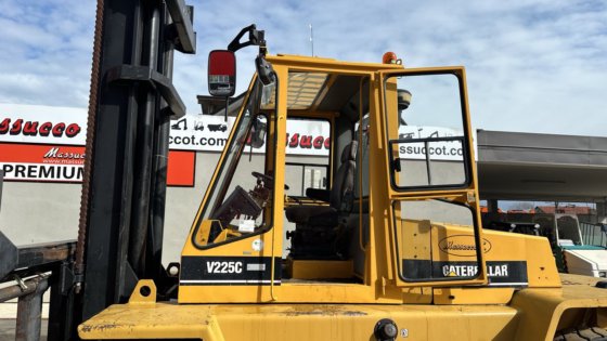 1992 Caterpillar V225C