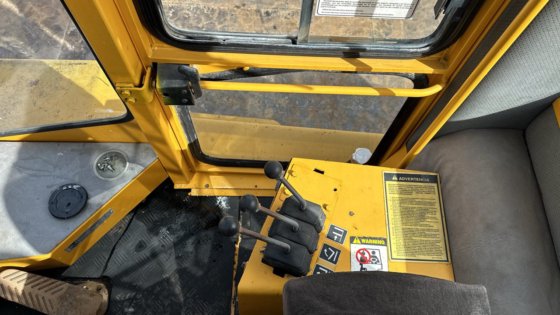 1992 Caterpillar V225C