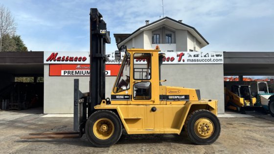 1992 Caterpillar V225C