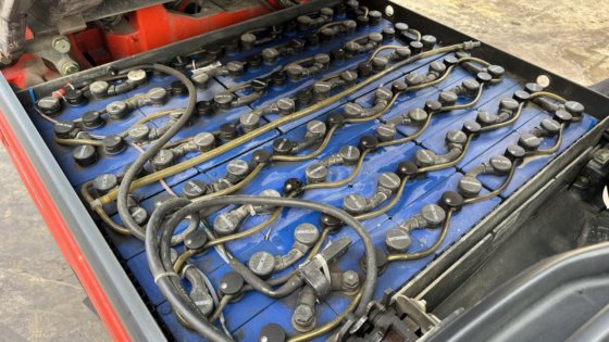 2016 Linde E30L - 01