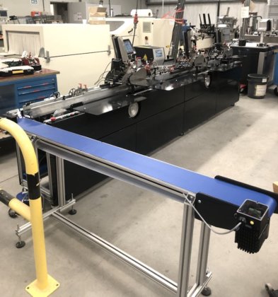 2025 ユニバーサル ジグザグカードライン