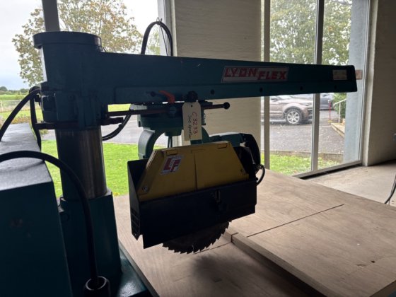 Serra radial LYONFLEX RD 11.69