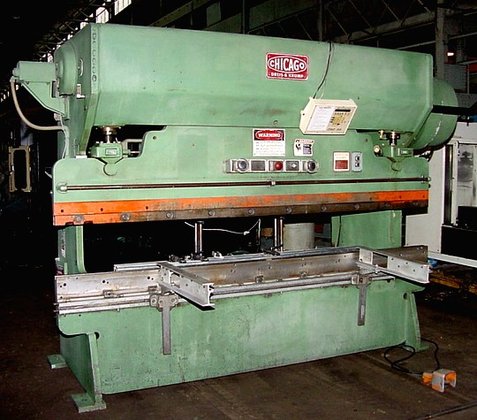 1982 90 Ton 120" Bed