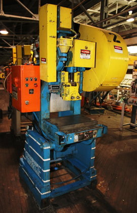 1976 25 Ton 3" Stroke
