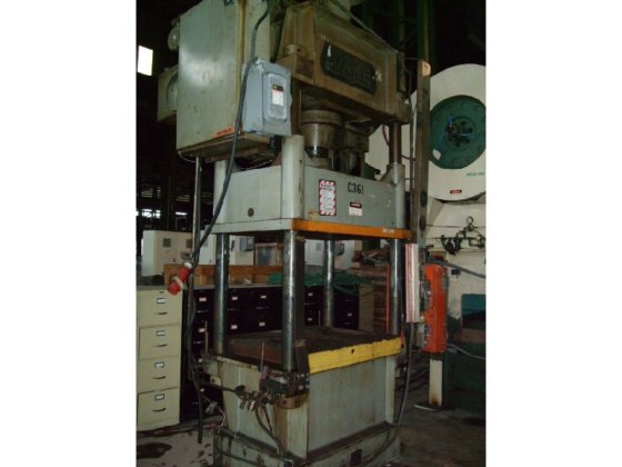 1980 Dake 4-Post Hydraulic Press