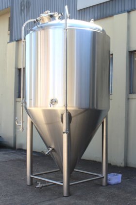 不锈钢夹套式水箱