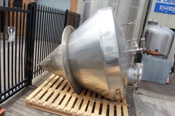 阿法拉伐不锈钢保温压力锥形容器