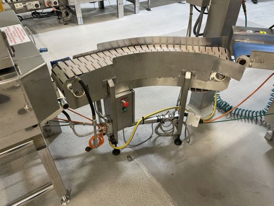 東洋自動機／アンリツ ドイパック充填包装ライン一式