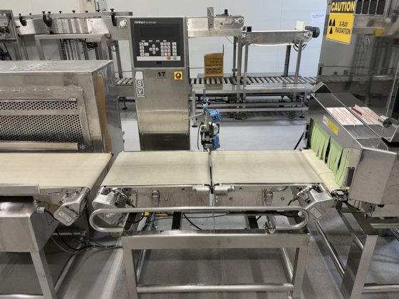 东洋机械/安立公司全套 Doy Pack 灌装和包装生产线