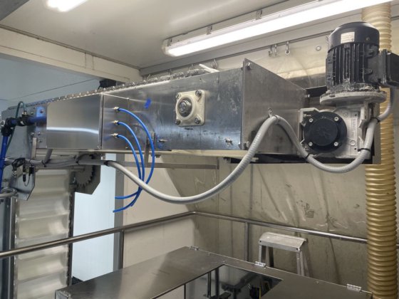 东洋机械/安立公司全套 Doy Pack 灌装和包装生产线