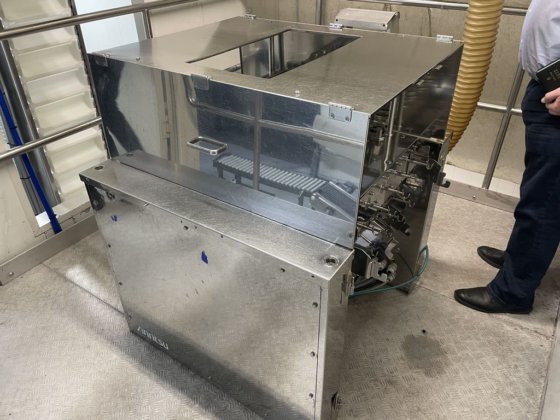 東洋自動機／アンリツ ドイパック充填包装ライン一式