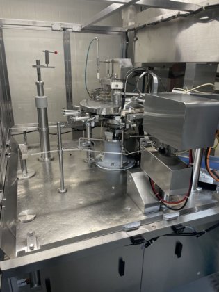 东洋机械/安立公司全套 Doy Pack 灌装和包装生产线