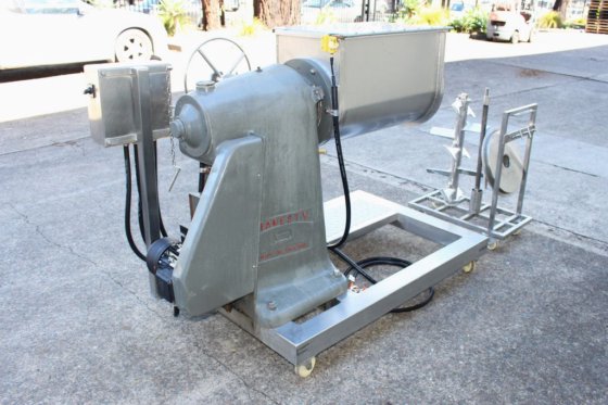 Manesty S/S 桨式搅拌机