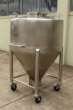 卡尔森不锈钢手提箱