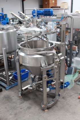 内置在线乳化机的 AZO 真空夹套加工罐