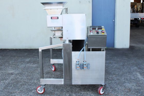 带螺旋给料机的 Fitzpatrick Fitzmill 碾磨机