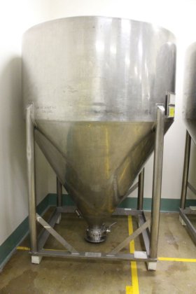 不锈钢锥形料斗