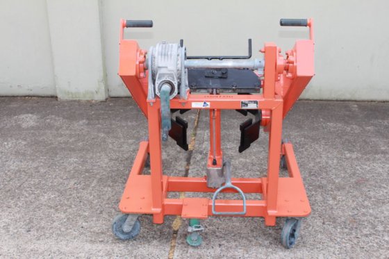 液压油桶升降机