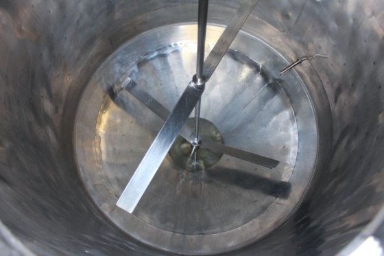 不锈钢酒窝夹套保温混合罐