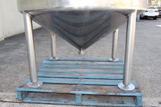 不锈钢酒窝夹套保温混合罐