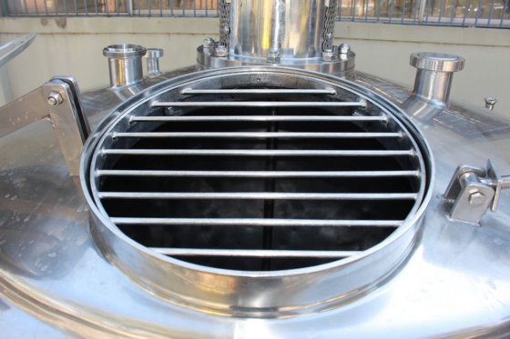 不锈钢酒窝夹套保温混合罐