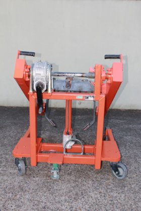 液压油桶升降机