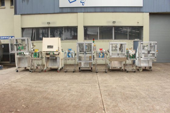 カートン折り機