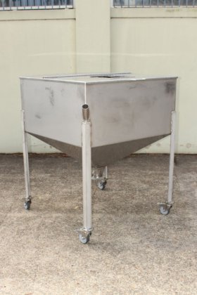 不锈钢移动料斗