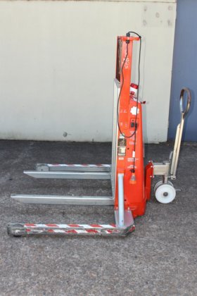 Simpro Quikstak液压堆垛机