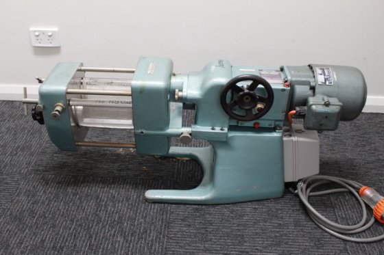 Erweka 实验室通用驱动装置，带振动造粒机