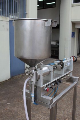 Mourpak卧式活塞灌装机