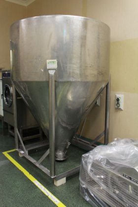 不锈钢锥形料斗