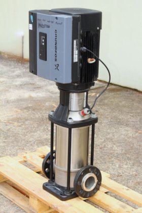 集成变频器的格兰富多级离心泵