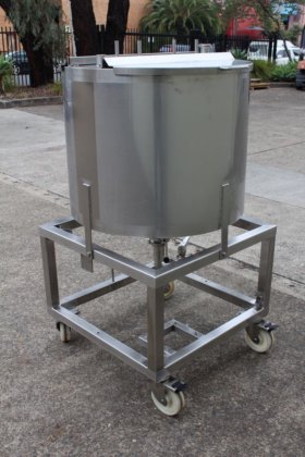 不锈钢夹套容器