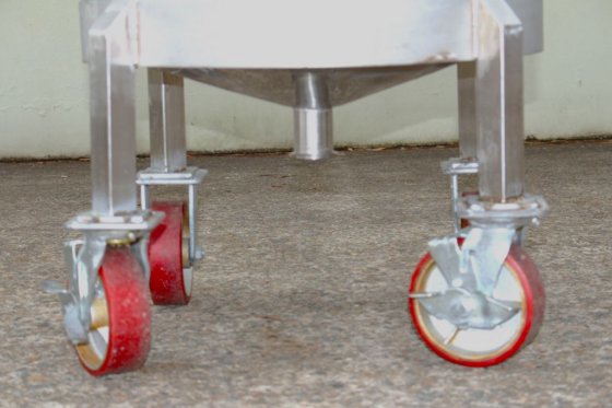 不锈钢移动坦克