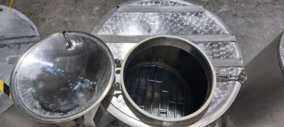 ロードセル付きステンレスタンク