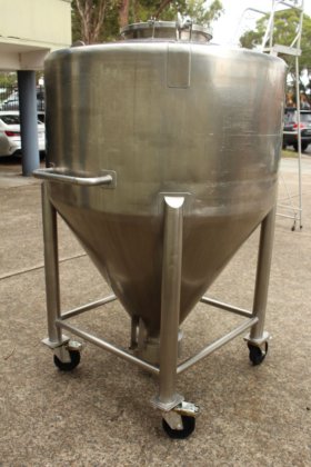 卡尔森不锈钢手提箱