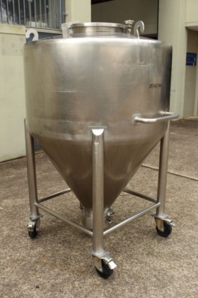 卡尔森不锈钢手提箱