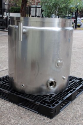 不锈钢夹套式水箱