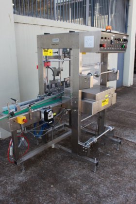 Packmatic 自动袖套包装机