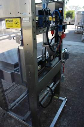 Packmatic 自动袖套包装机