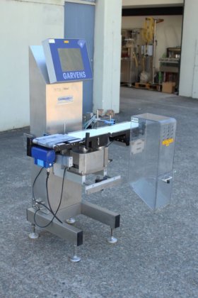 带空气剔除装置的 Garvens 在线检重秤