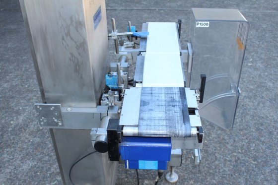 带空气剔除装置的 Garvens 在线检重秤